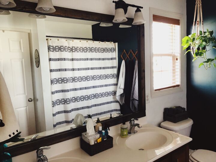 14 ways to get a gorgeous bathroom in only three hours, Frame your boring mirror