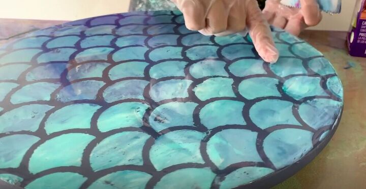 aprende una tcnica fcil de imitacin de azulejos que parece real, A adir m s resina