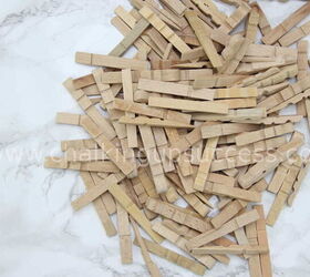 Cómo hacer un bonito salvamanteles con pinzas de madera