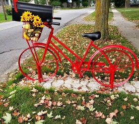 s 10 new fall tastic decor ideas people are saving for september, Bicycle Mailbox Walkway