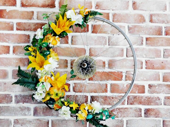 s 12 reason why you really shouldn t toss that old bicycle, Bicycle Wheel Wreath