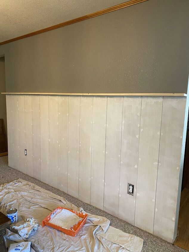 vertical shiplap accent wall