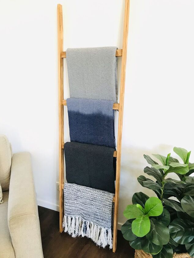 easy diy blanket ladder