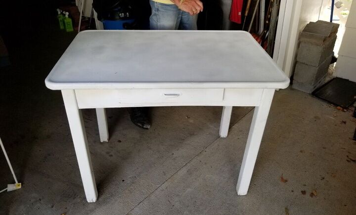 how do i remove spray paint from porcelain table top
