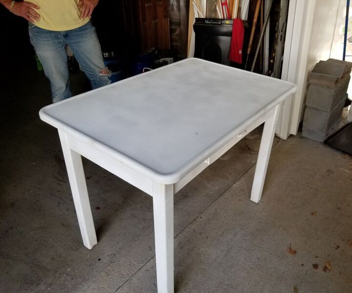 q how do i remove spray paint from porcelain table top