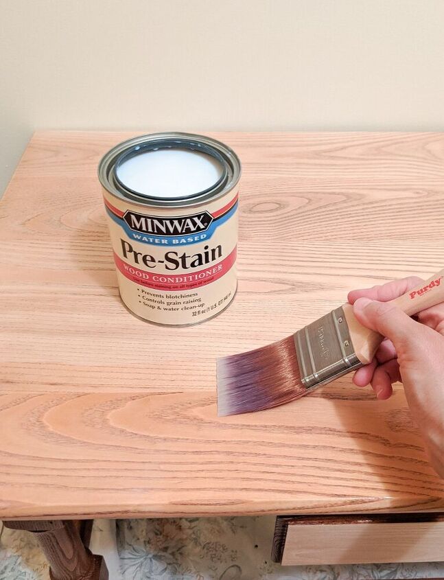 how to whitewash old furniture to upcycle it