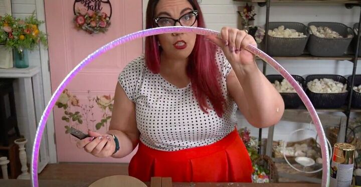 turn heads with this hula hoop cake stand, Tools and Materials