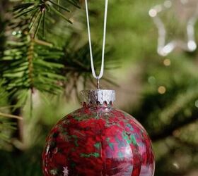 s 12 creative christmas ornaments you can make on a budget, Get rid of old Crayons and make this Ornament