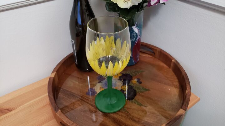 s 13 gift ideas to remind your friends you re thinking of them while soc, Sunflower Wine Glass