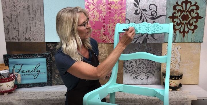 transforme uma cadeira velha em um vaso novo e brilhante, cadeira pintada DIY