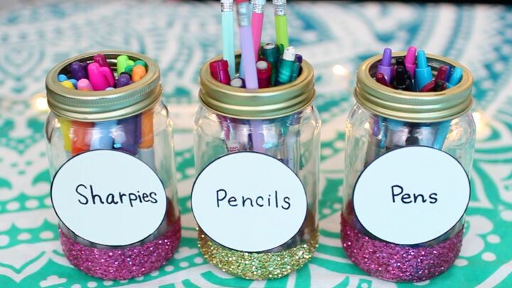 s 28 sencillas ideas de organizacion para mantener la cordura durante el curso escolar, DIY Back to School Supplies DIY Pencil Cup Mason Jars
