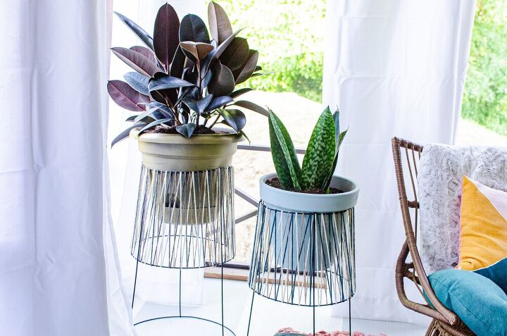 s 25 awesome things you can diy in 1 hour or less, Tomato Cage Plant Stand