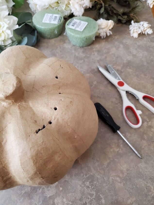 fall pumpkin centerpiece