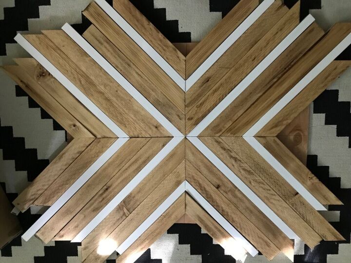 mesa lateral embutida em madeira