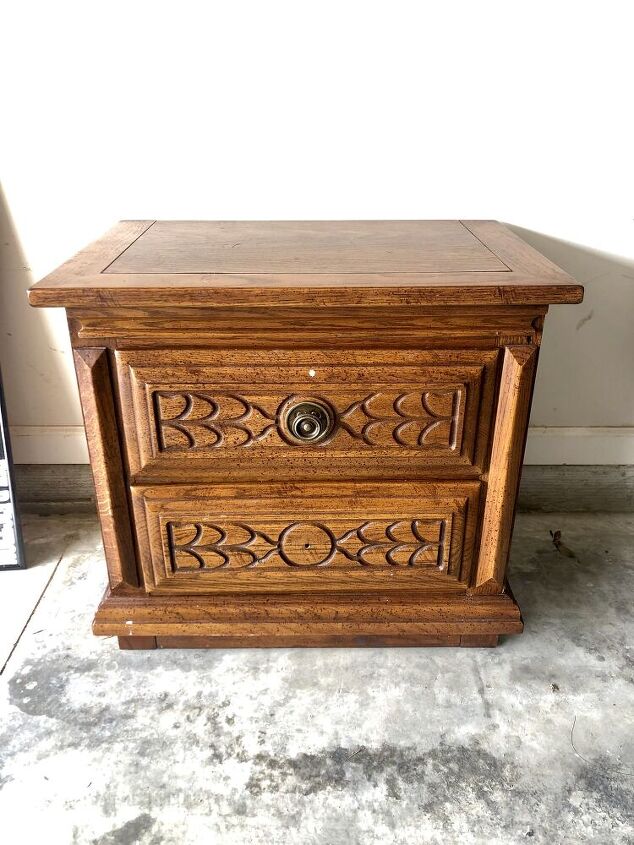 15 shocking makeovers that ll make you rethink your old furniture, Free Side Table Turned Cute