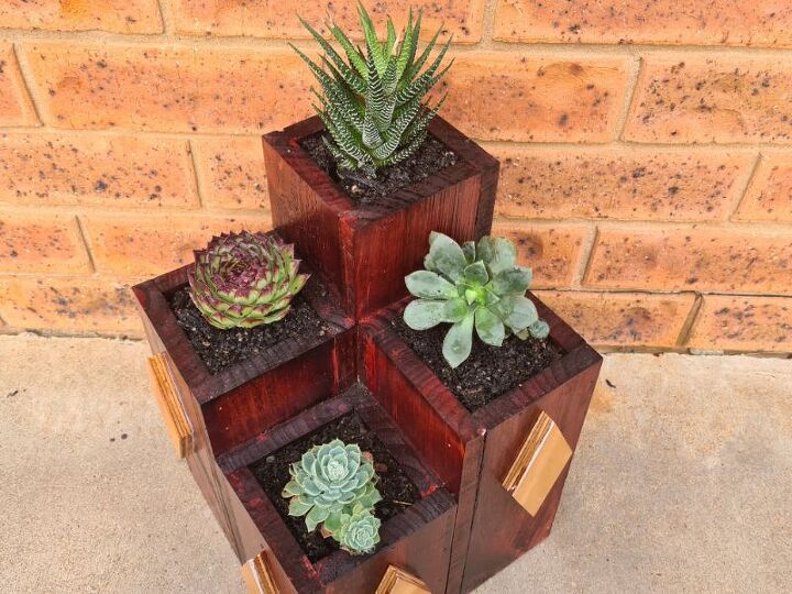 s 26 creative ways to display your succulents, DIY Tiered Pallet Wood Planter
