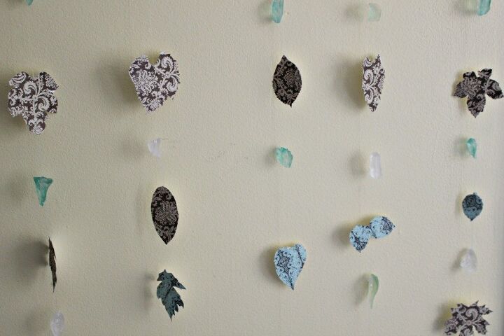 make a pretty fall paper leaf wall hanging