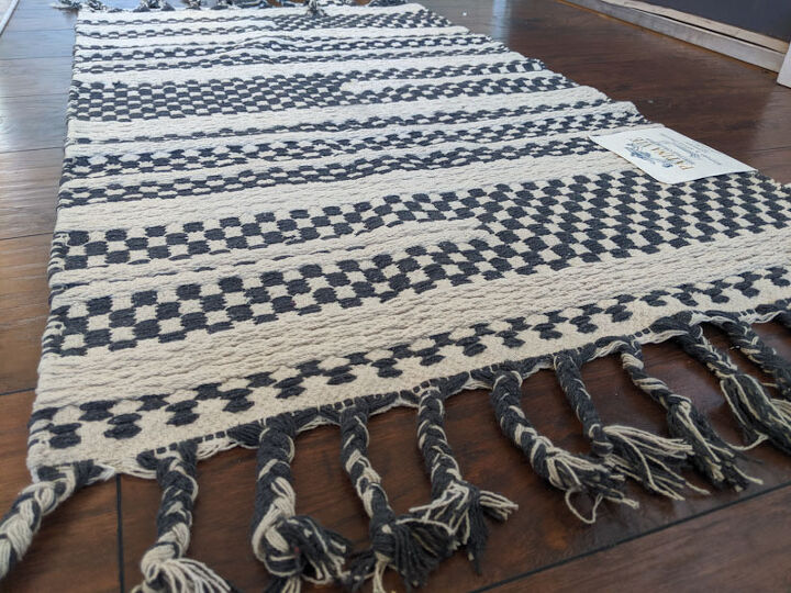 25 ordinary items that transformed into incredible decor, A woven rug