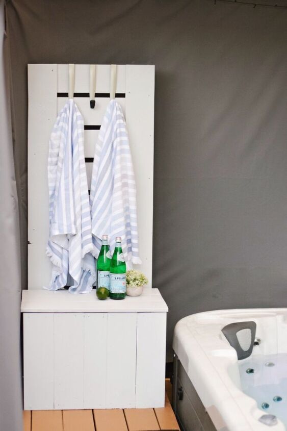 Outdoor Hot Tub Bench and Towel Rack | Hometalk