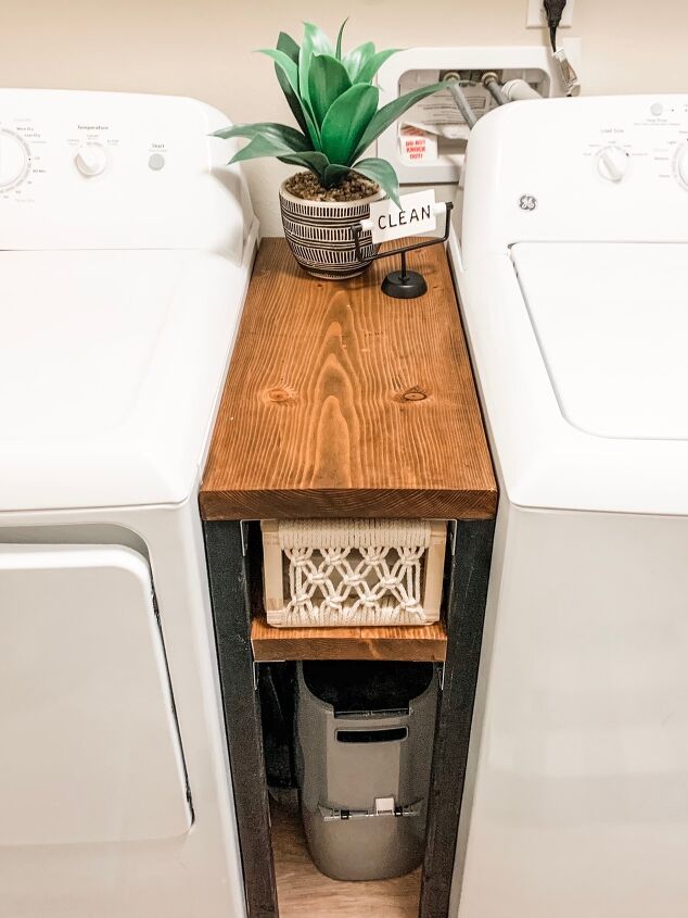 22 ingeniosas ideas para el cuarto de la lavandera que pueden hacer que laves ms, Mesa de almacenaje estrecha para el lavadero