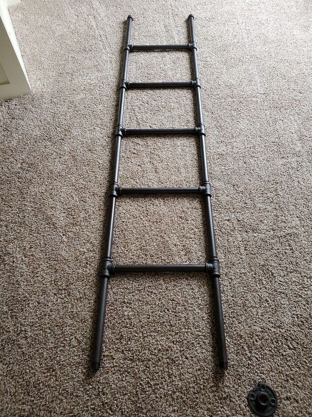 How do you tighten the steps on a pipe ladder? | Hometalk