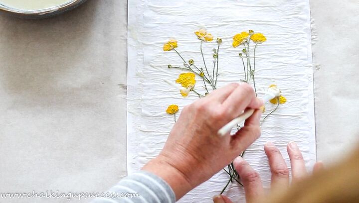 how to make pressed flower prints