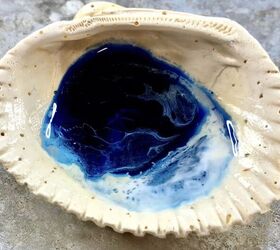 20 gorgeous ideas that ll get you hooked on resin and paint pouring, Ocean Resin Shells
