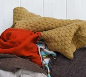 upcycled sweater pillows for fall