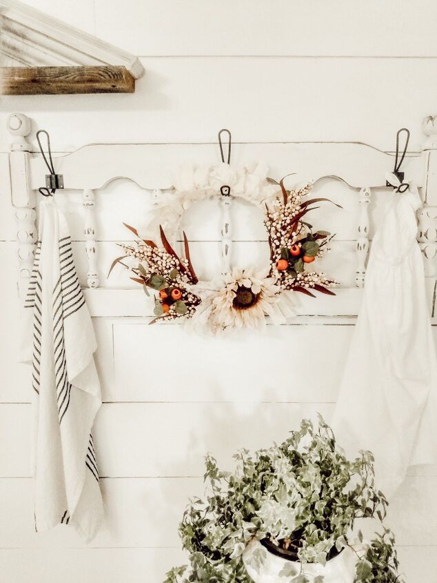 13 Cheap Ways to Decorate Your Living Room Walls | Hometalk