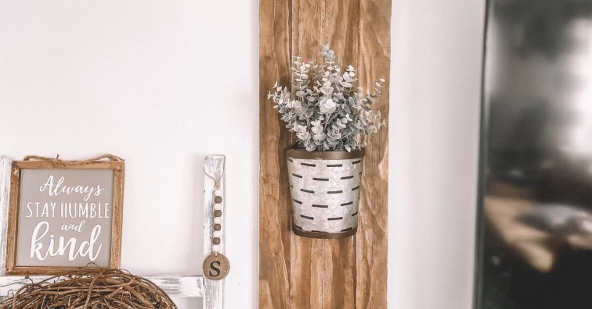 13 Low-Budget Ways to Decorate Your Living Room Walls | Hometalk