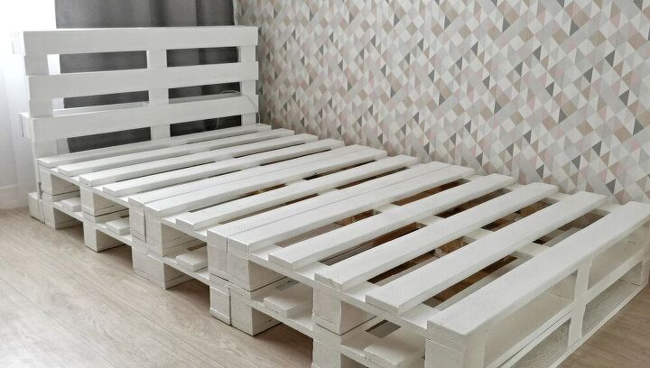 very simple bed frame from pallets