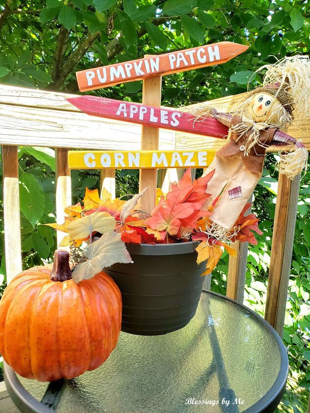 s 20 gorgeous ways to let everyone know that it s finally september, Pumpkin Patch Sign Fall Porch Decor