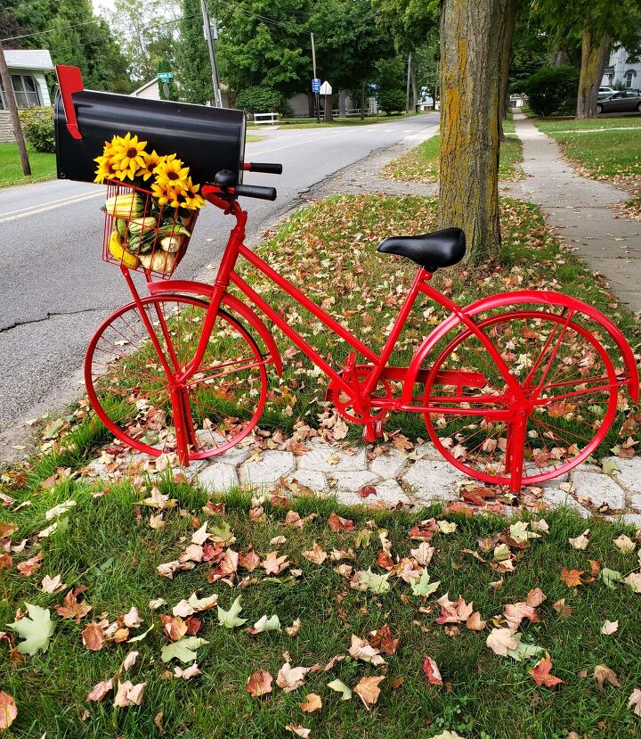 s 20 gorgeous ways to let everyone know that it s finally september, Bicycle Mailbox Walkway