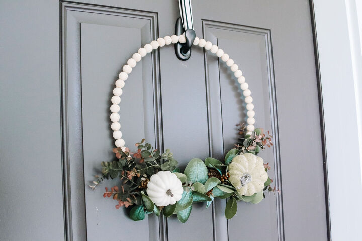 s 20 gorgeous ways to let everyone know that it s finally september, DIY Fall Beaded Wreath