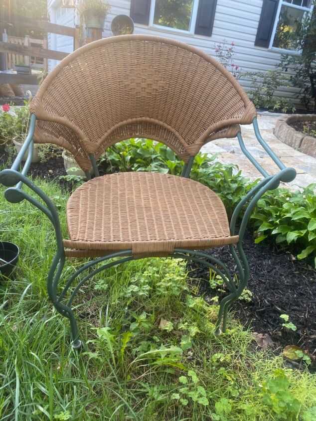 q what color should i paint these outdoor chairs