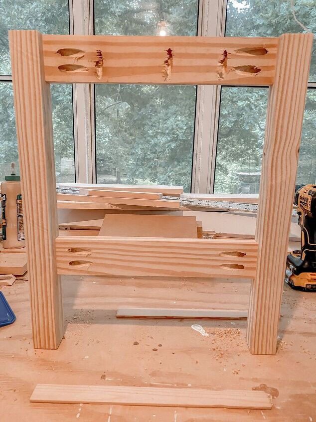 cmo construir una hermosa jardinera de madera con slo 2 tablones de madera