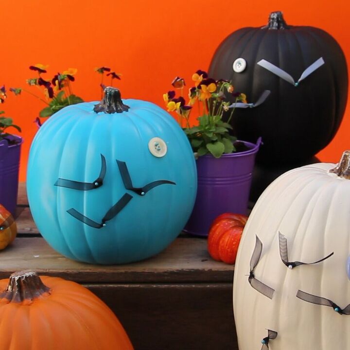 s 32 genius pumpkin ideas to try this fall, Easy Teal Pumpkin Project