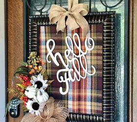 DIY Square Wreath With Fall Plaid Decor