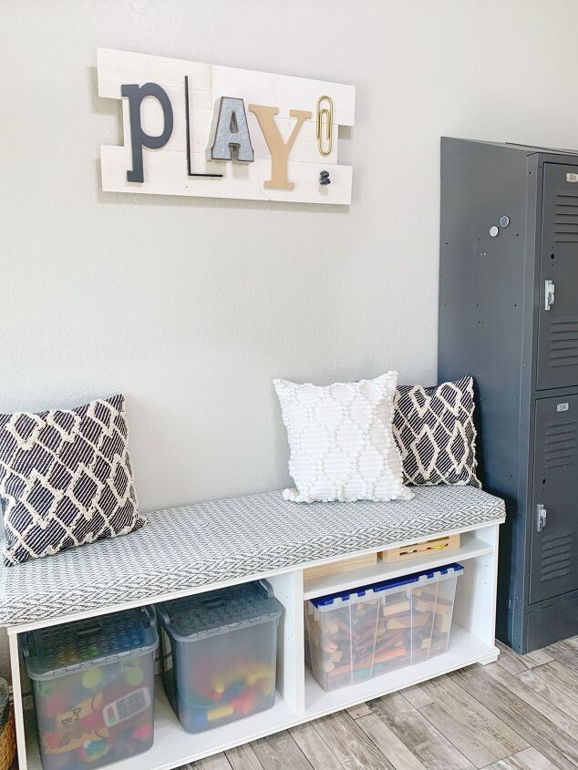 31 ideas that ll keep your home organized and looking good, Creating a Storage Bench