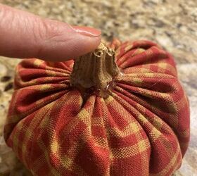 making fabric pumpkins