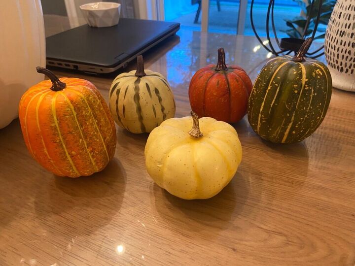 painted pumpkins with diy chalk paint