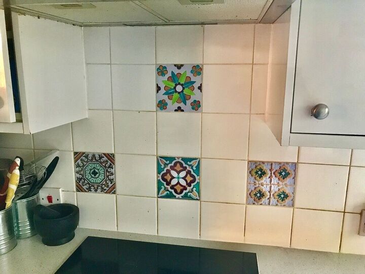 como dar um facelift rpido aos azulejos da cozinha, Vinil adesivo em azulejos