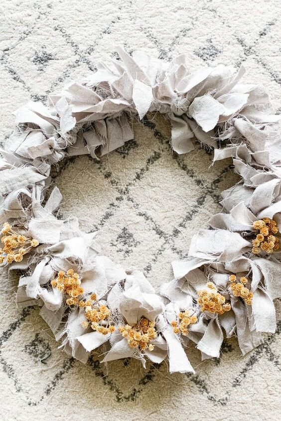 easy and inexpensive fall wreath tutorial