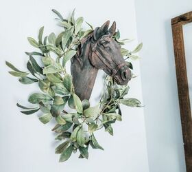 faux rusted horse head