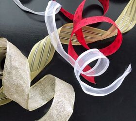 quick easy and inexpensive diy christmas gift bags