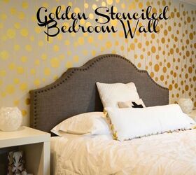15 ideas nicas para crear una pared de estarcido llamativa, Pared dorada para el dormitorio