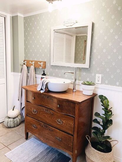 vintage dresser and vanity Italian Mid Century Modern Maple Long + Mirror | 1960s Some assembly required. vanity dresser vintage Antique Oak