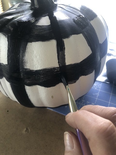 how to make painted buffalo check pumpkin