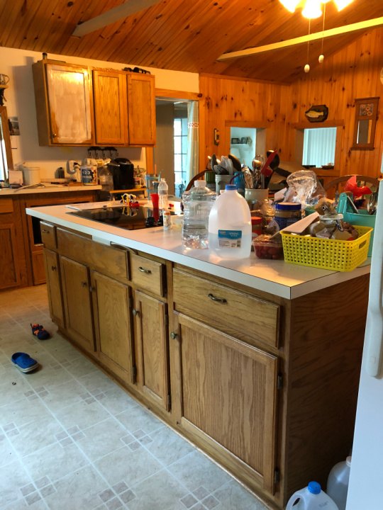 cocina cottage refresh with only paint and peel and stick backsplash