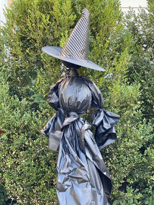 diy floating witches